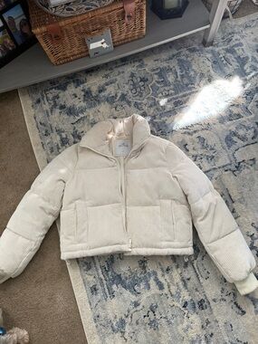 Hollister Cream Corduroy Puffer Jacket